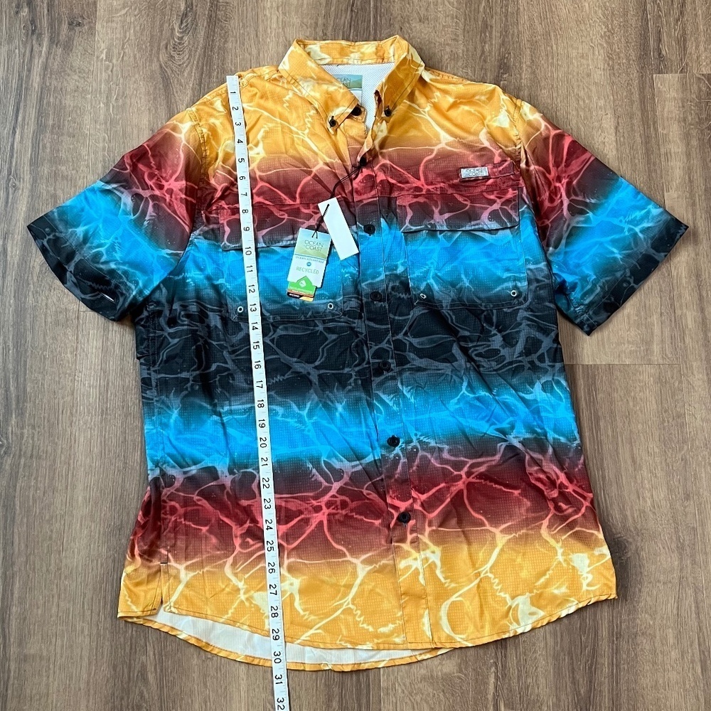 NWT Ocean+Coast Ocean Advantage Button Down Colorful Wave Fishing Shirt Men Sz M - Picture 9 of 13